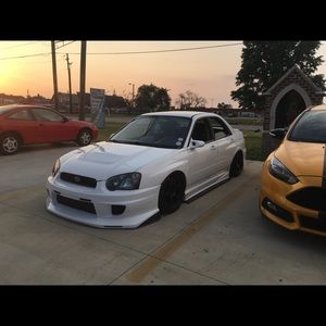 Meet your Posher, Levi